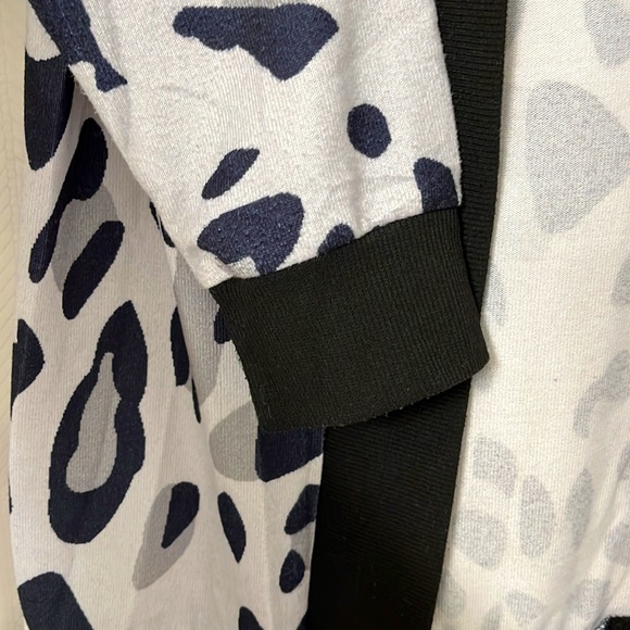 Leopard Print Cardigan - Picture 2 of 5